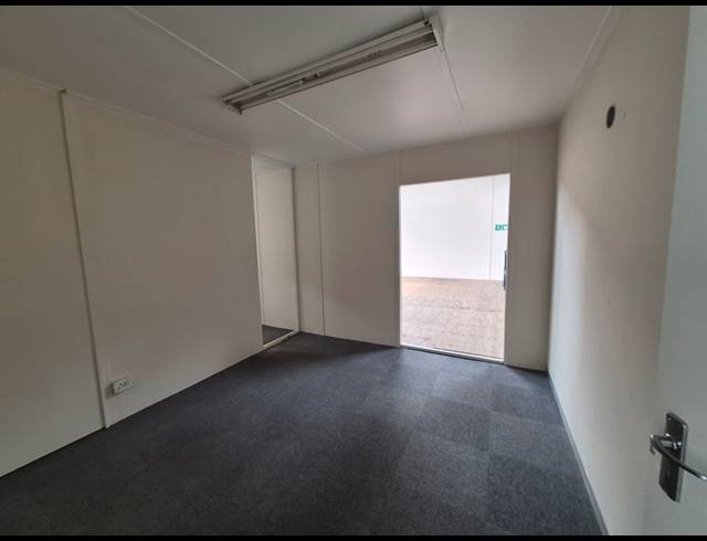 417M² WAREHOUSE TO LET IN MAITLAND